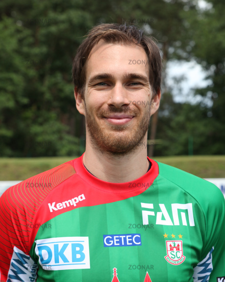 slowenischer Handballspieler Jure Natek -Saison 2014/15 SC Magdeburg ...