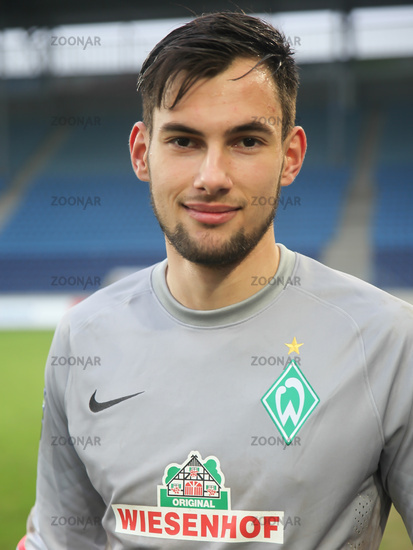 deutscher Fußballtorwart Eric Oelschlägel (SV Werder Bremen)